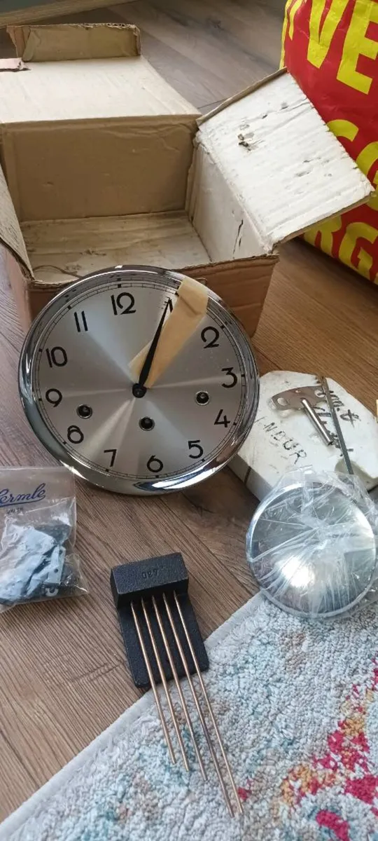 Clock movements - Image 4