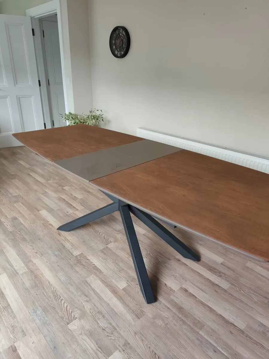 Extendable Dining Table - Image 1