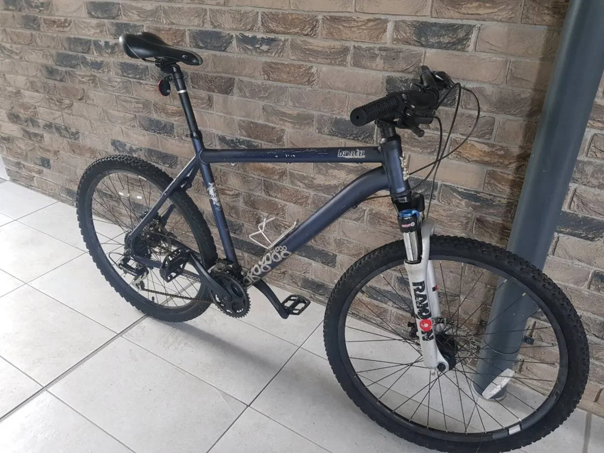 Voodoo bantu trekking bike - Image 1