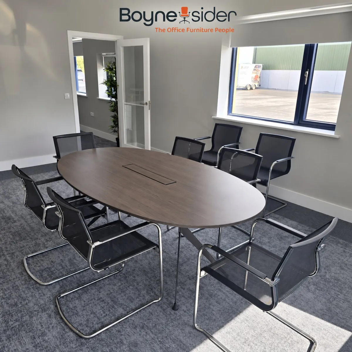 König Neurath and ICF meeting chairs. - Image 1