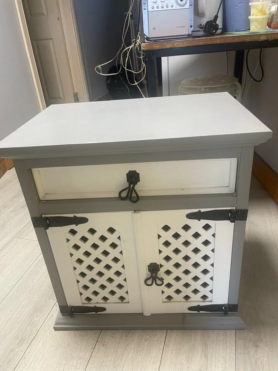 Small cabinet