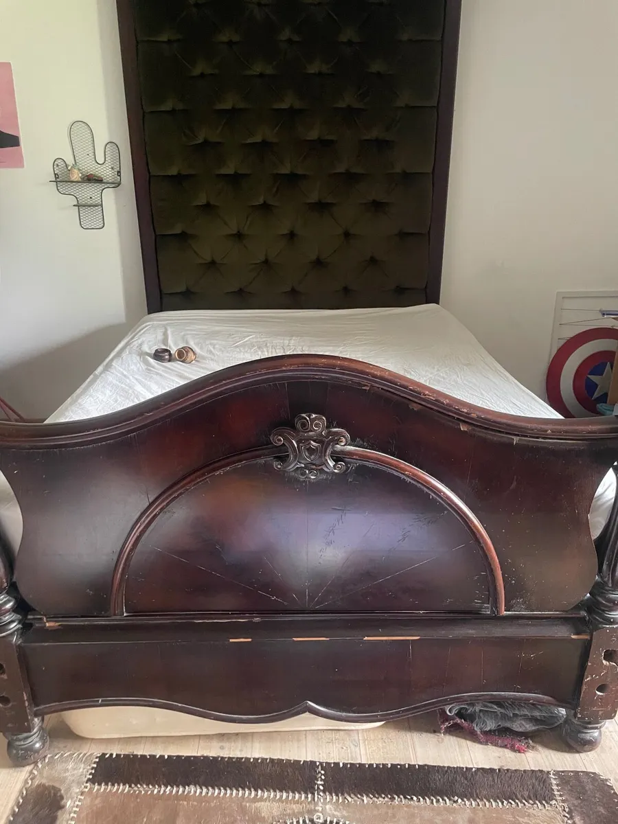 Antique wooden half-tester bed - Image 3