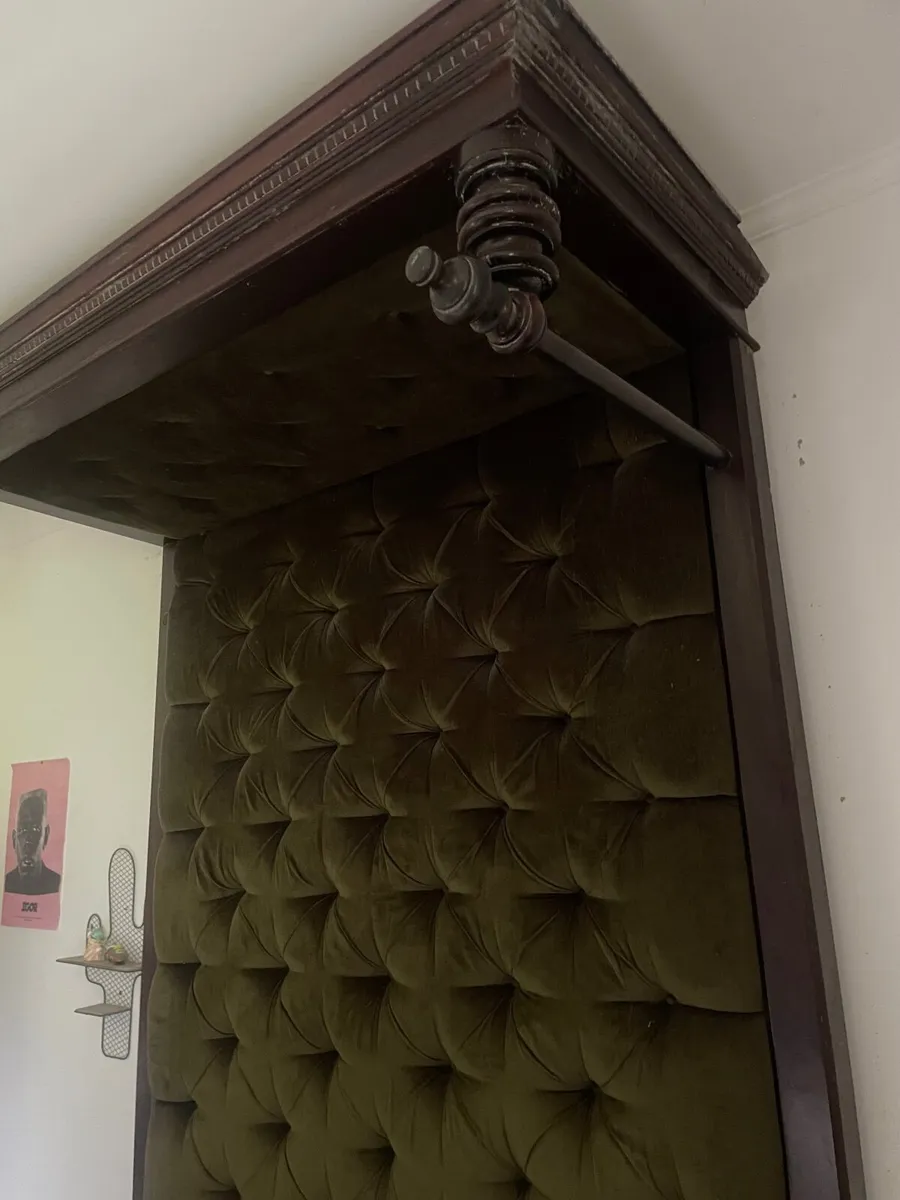Antique wooden half-tester bed - Image 4