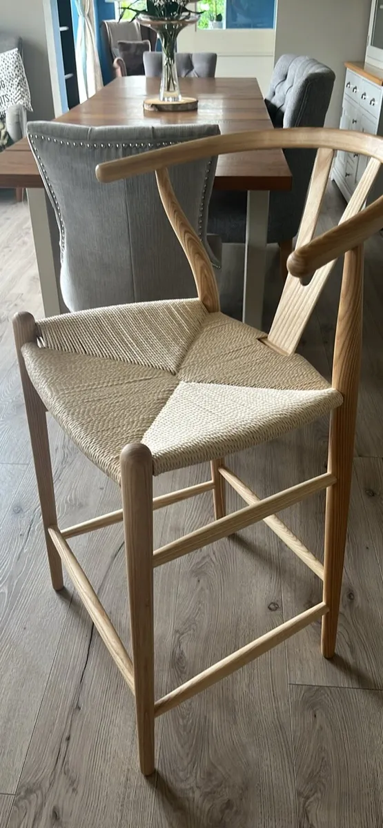 Wishbone wood bar stool - Image 2