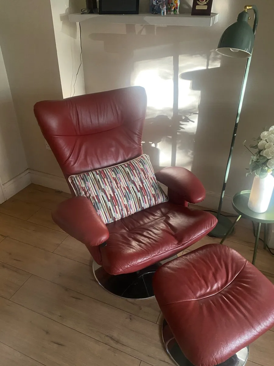 Armchair - Image 1