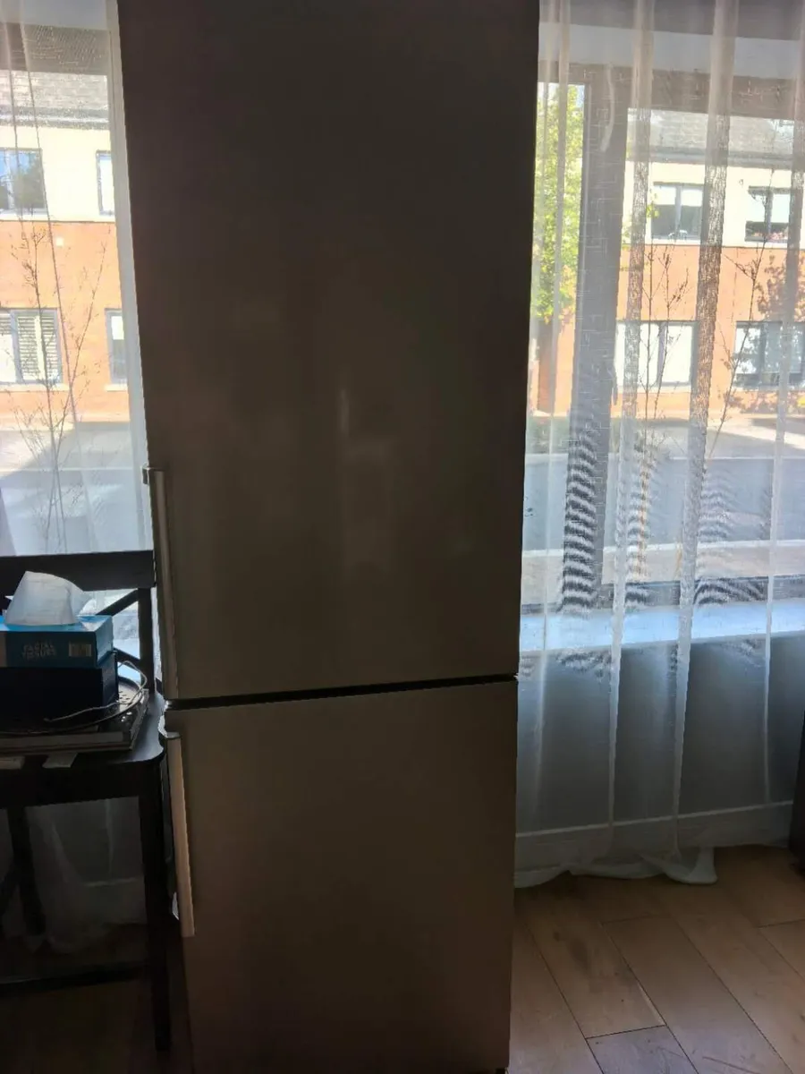 Used fridge & freezer KENWOOD Dublin 18 - Image 3