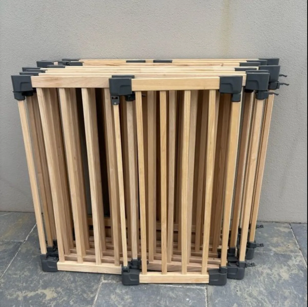 Play pen - Image 1