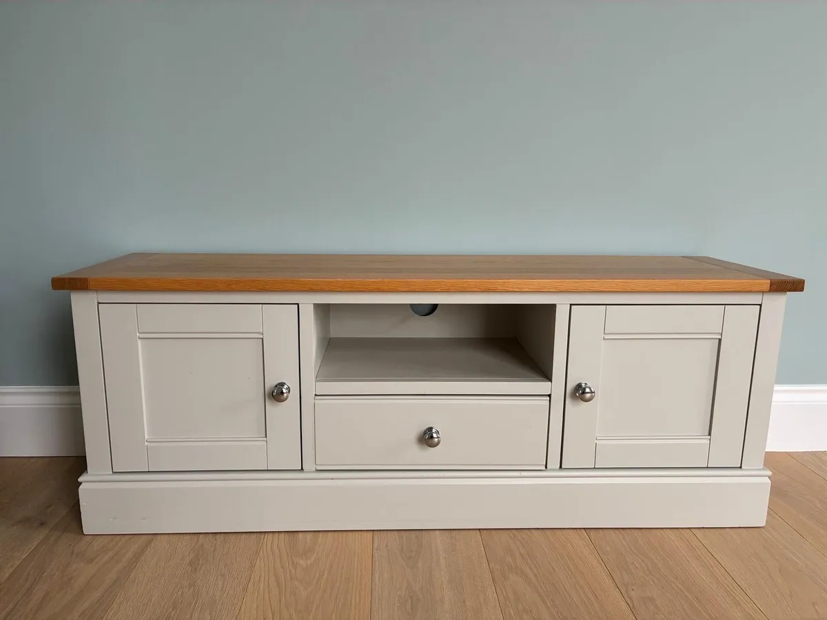 Tv unit solid wood - Image 1
