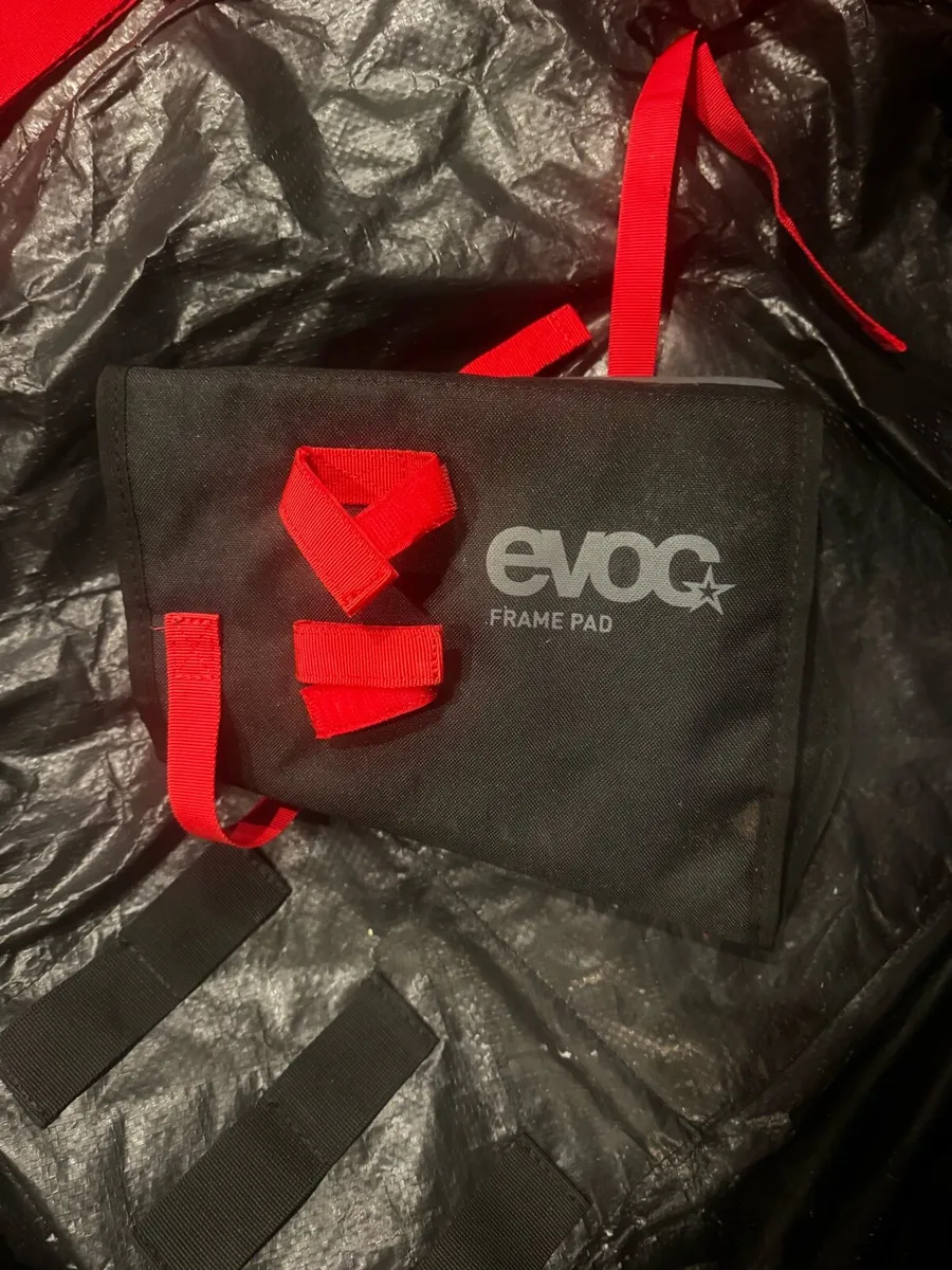 Evoc Padded Bike Bag - Image 4