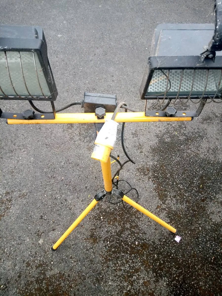 2 x Sets of Work Lights - Image 1