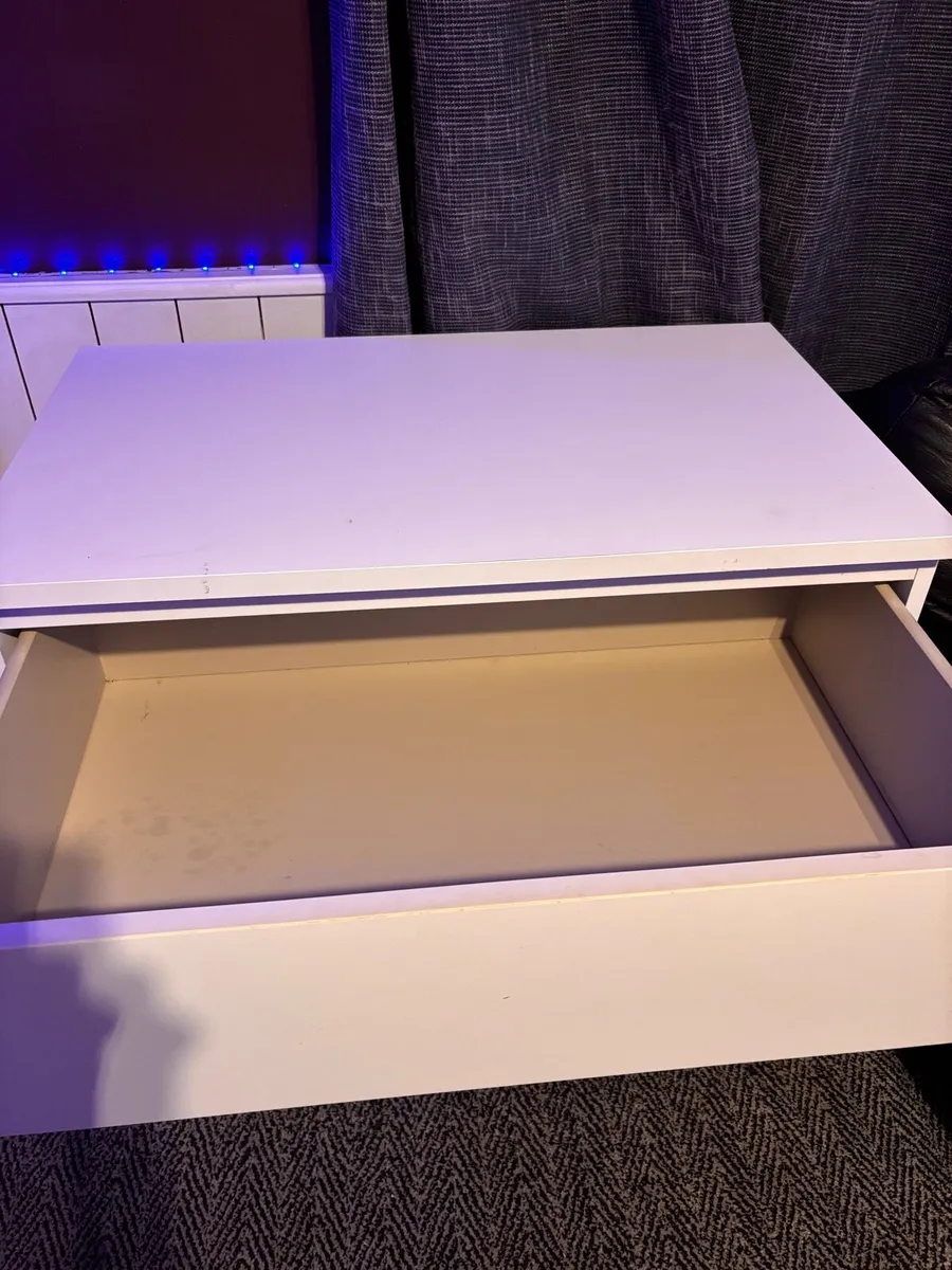 Chest of drawers - Image 2