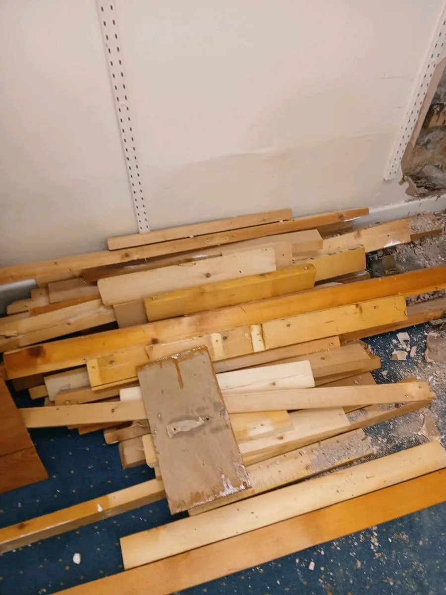 Free timber to take away. Cut up for firing 🔥 - Image 1