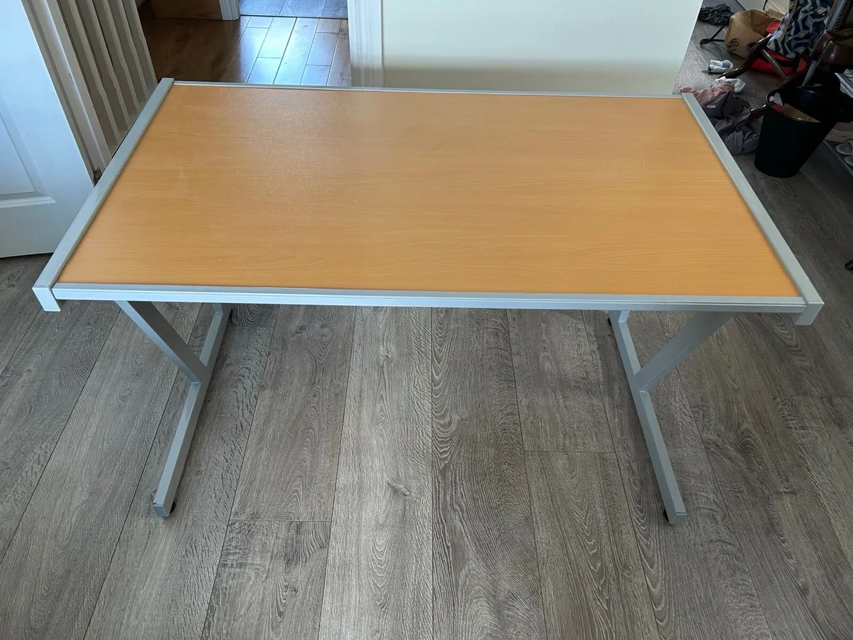 Desk - Image 4
