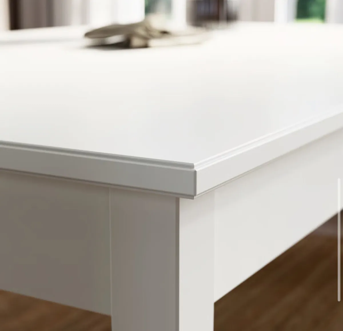 Extendable Table - Image 2