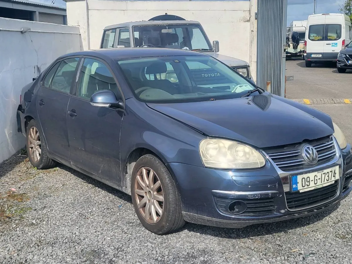 Volkswagen Jetta - Image 2