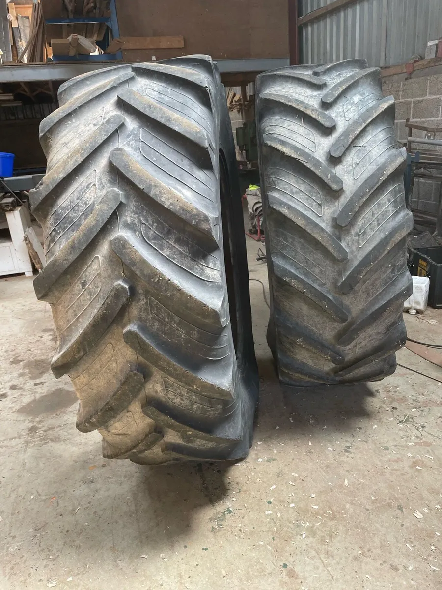 Tractor tyre - Image 1