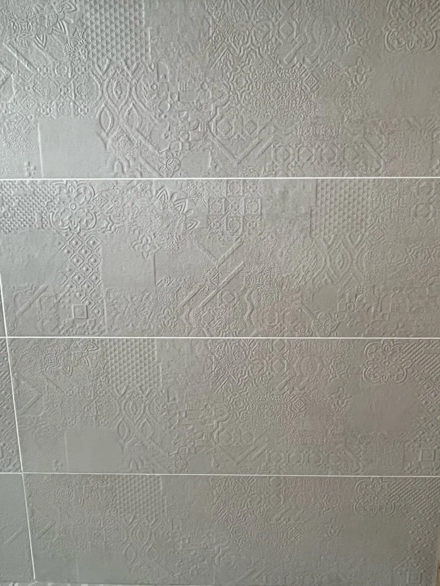 Spanish ceramic bathroom tile - Image 2