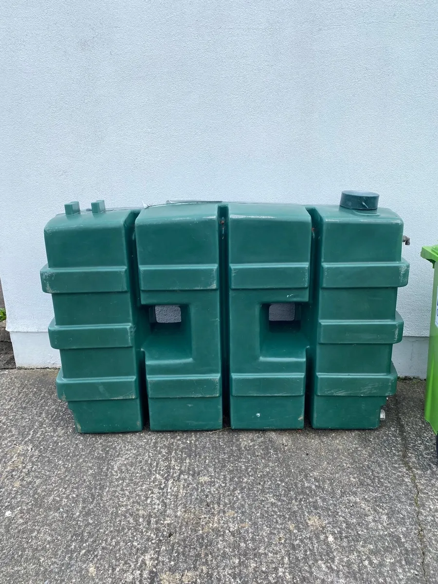 Oil tank - Image 2