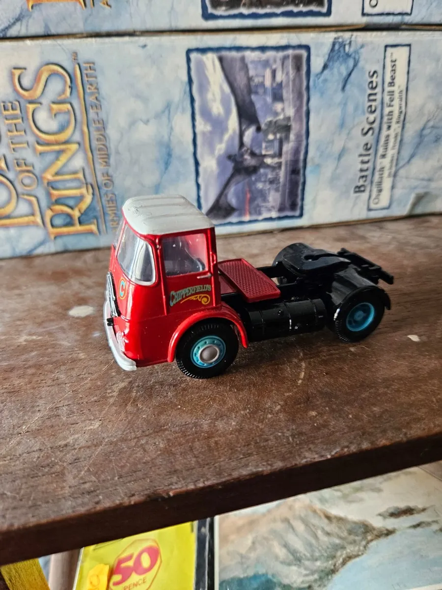 Corgi Circus Fair Ground Showmans Range Truck - Image 2