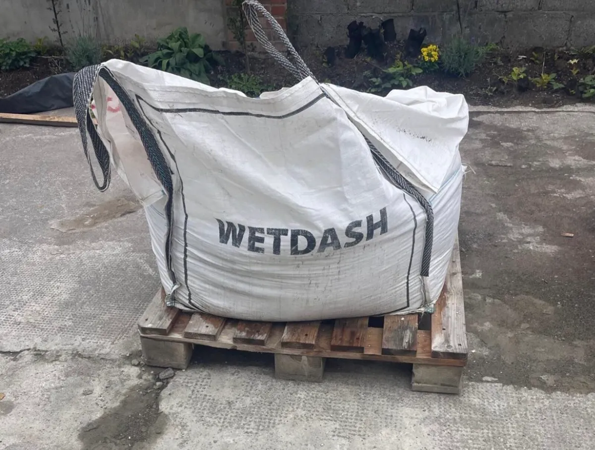 Bag of wet dash