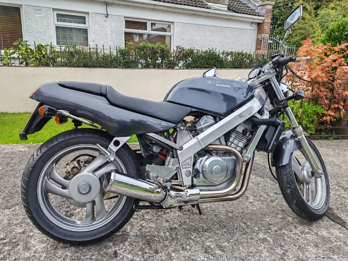 HONDA BROS 400 EXCELLENT CONDITION. - Image 1