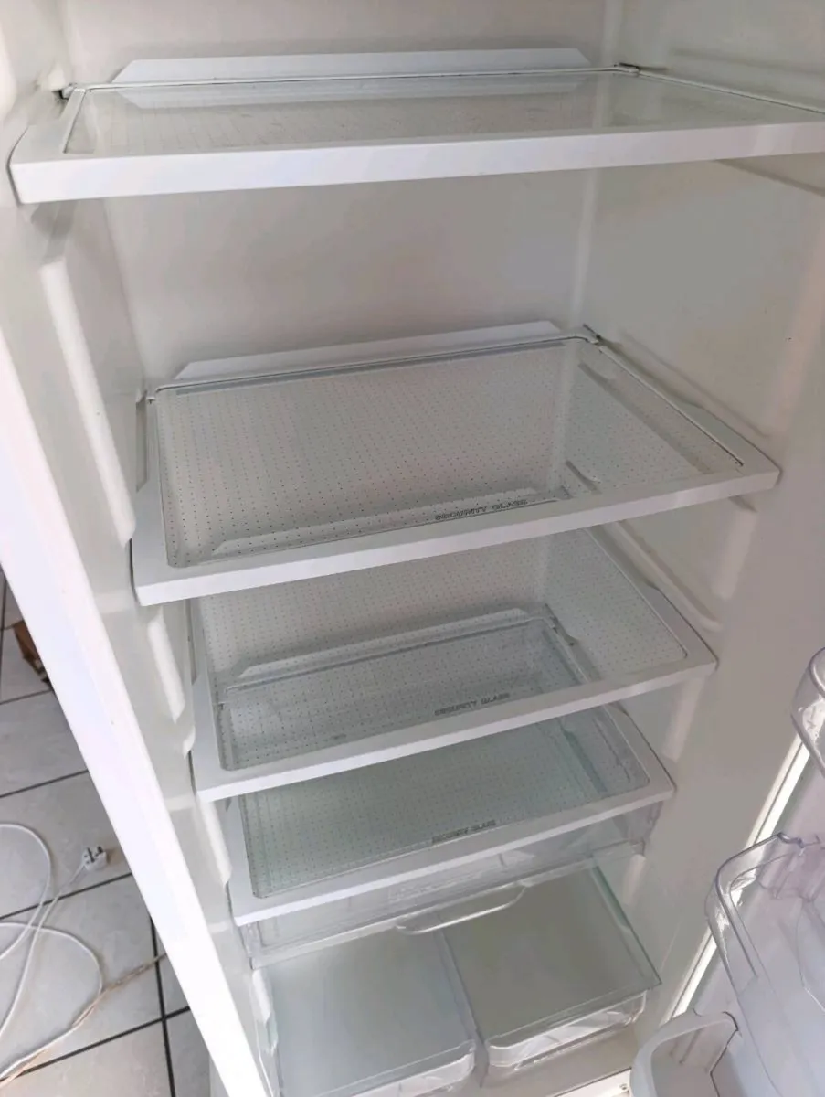 Fridge - Image 4