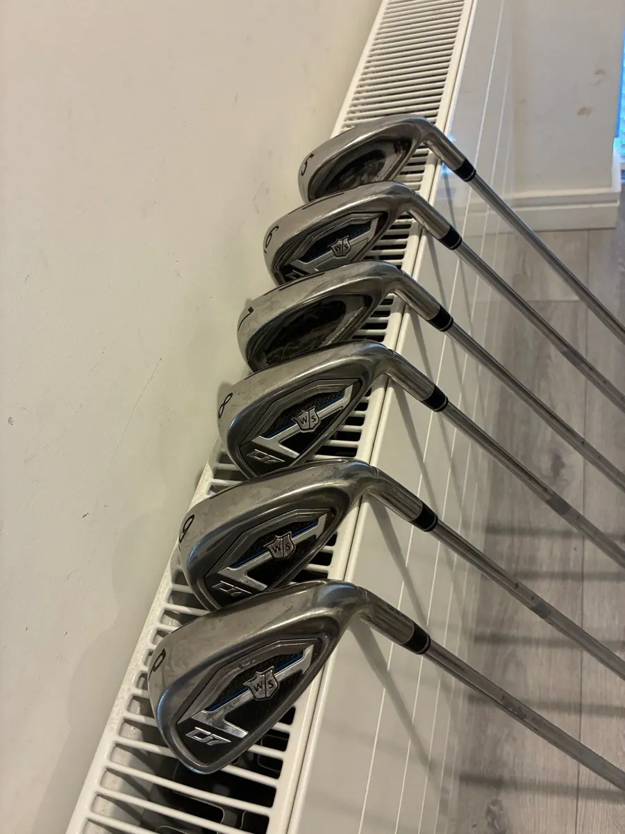 Wilson D7 irons 5-PW stiff shaft - Image 1