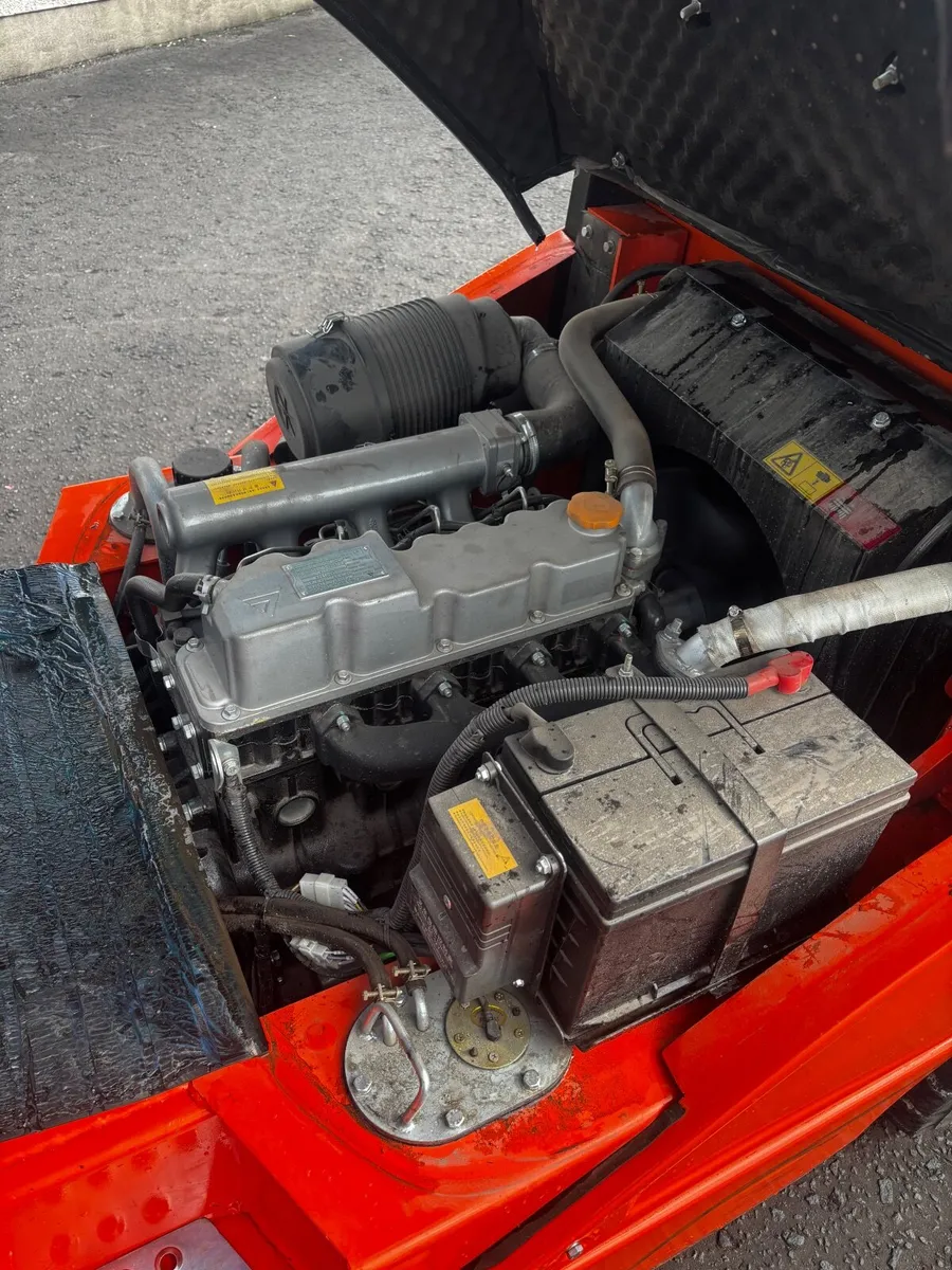 New/unused 3 ton Forklift - Image 4