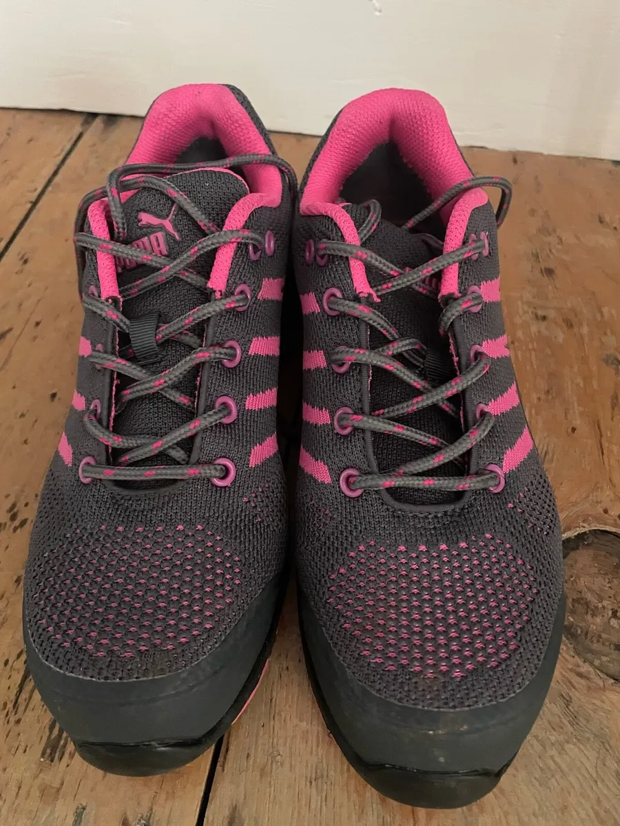 Puma Celerity Knit Women’s safety trainers size 6 - Image 1