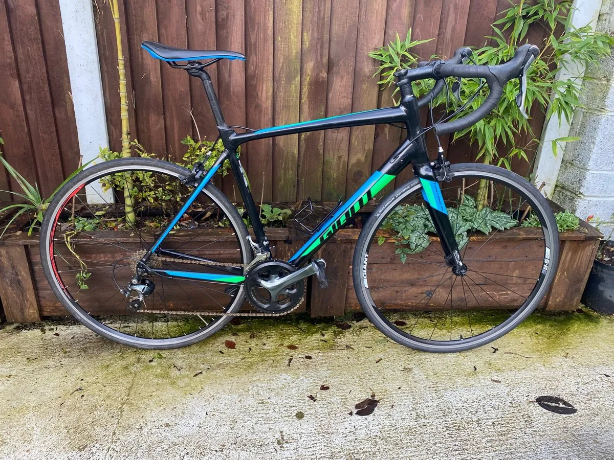 Giant Content 2 ML 700x25c wheels 18 speed - Image 4