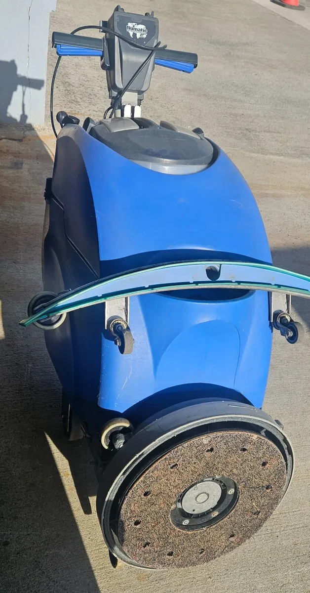 Second hand Scrubber dryer Nuriatic 3450/100S - Image 1