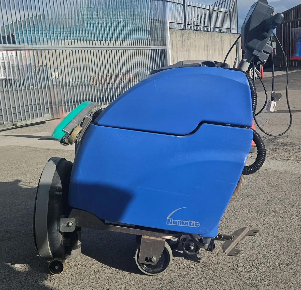Second hand Scrubber dryer Nuriatic 3450/100S - Image 2