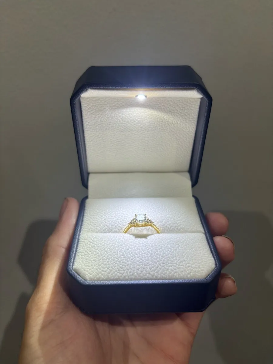 1.25ct Natural Diamond Ring 18K Yellow Gold GCI - Image 1