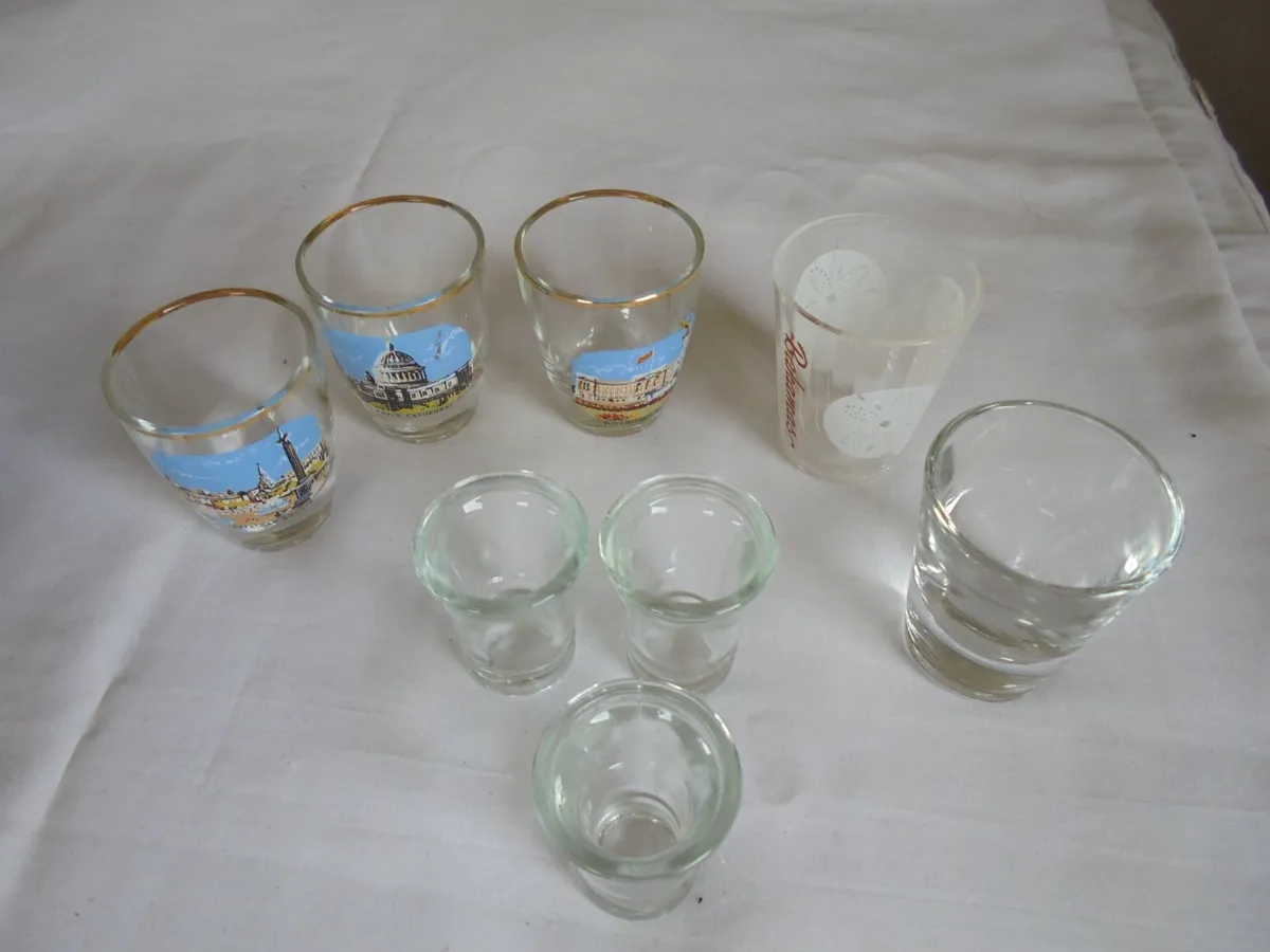Shot Glasses x 8 for Sale - Image 1