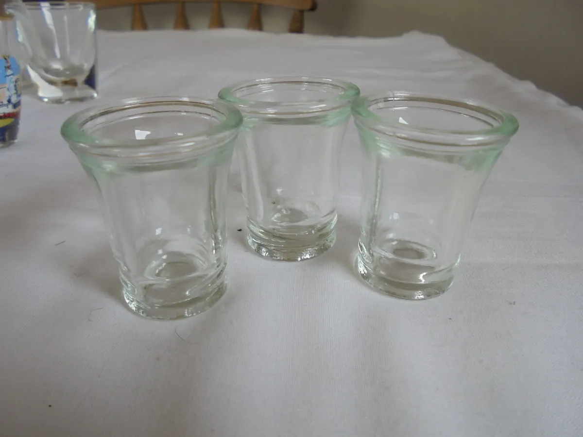 Shot Glasses x 8 for Sale - Image 4