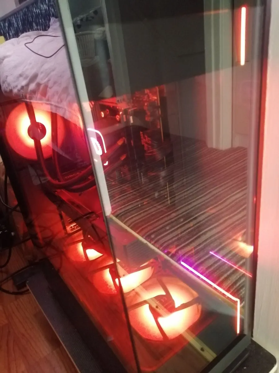 Gaming PC - RTX 5080, 9800x3d 32gb DDR5 - €3000 - Image 4