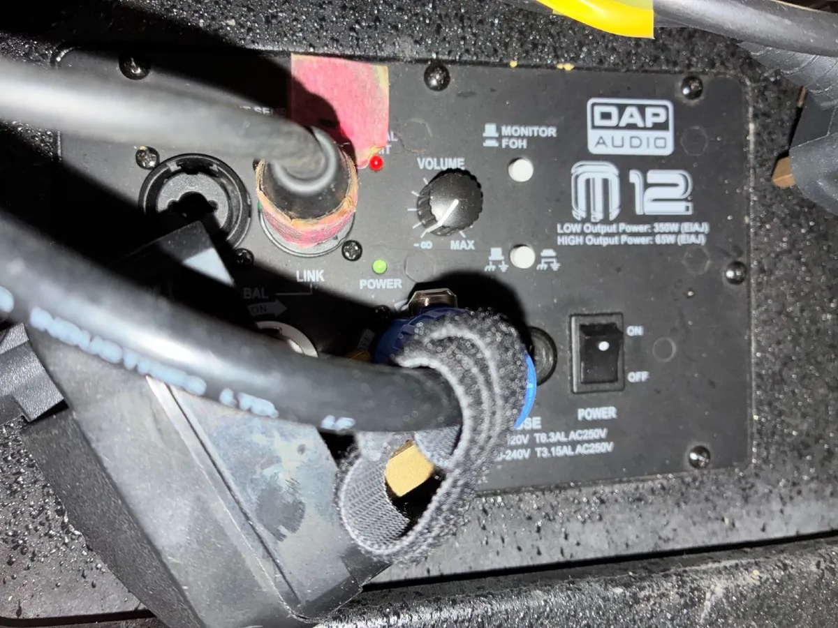 Peavy Keyboard / guitar amp, plus (non-Peavey)head - Image 1