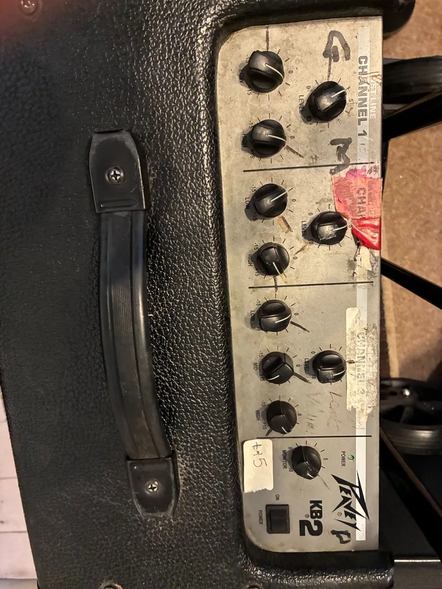 Peavy Keyboard / guitar amp, plus (non-Peavey)head - Image 4