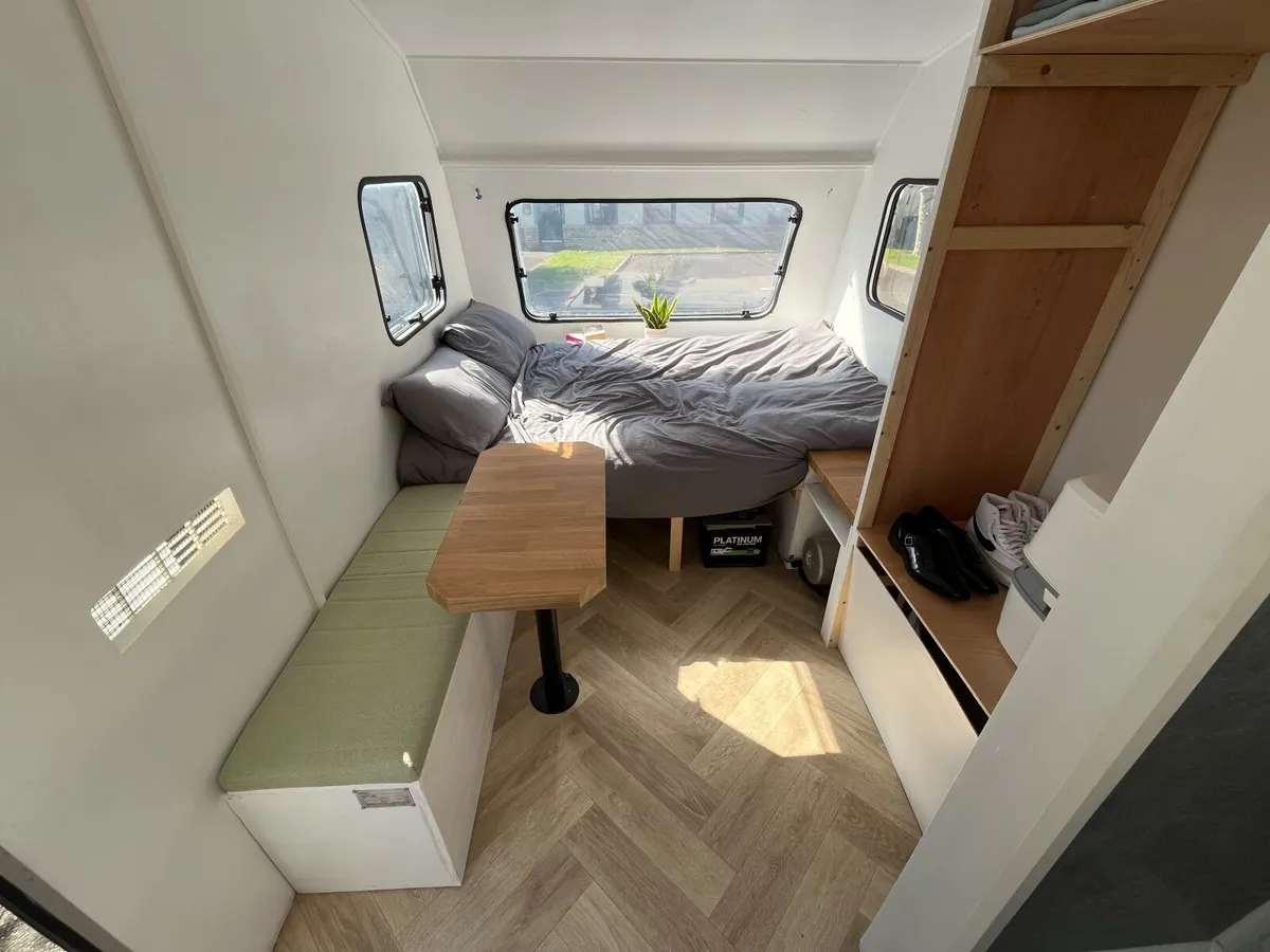 Caravan - Image 3
