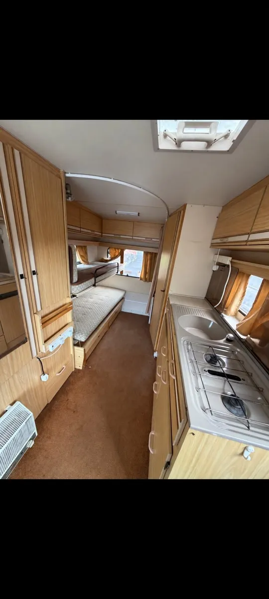 Caravan - Image 2