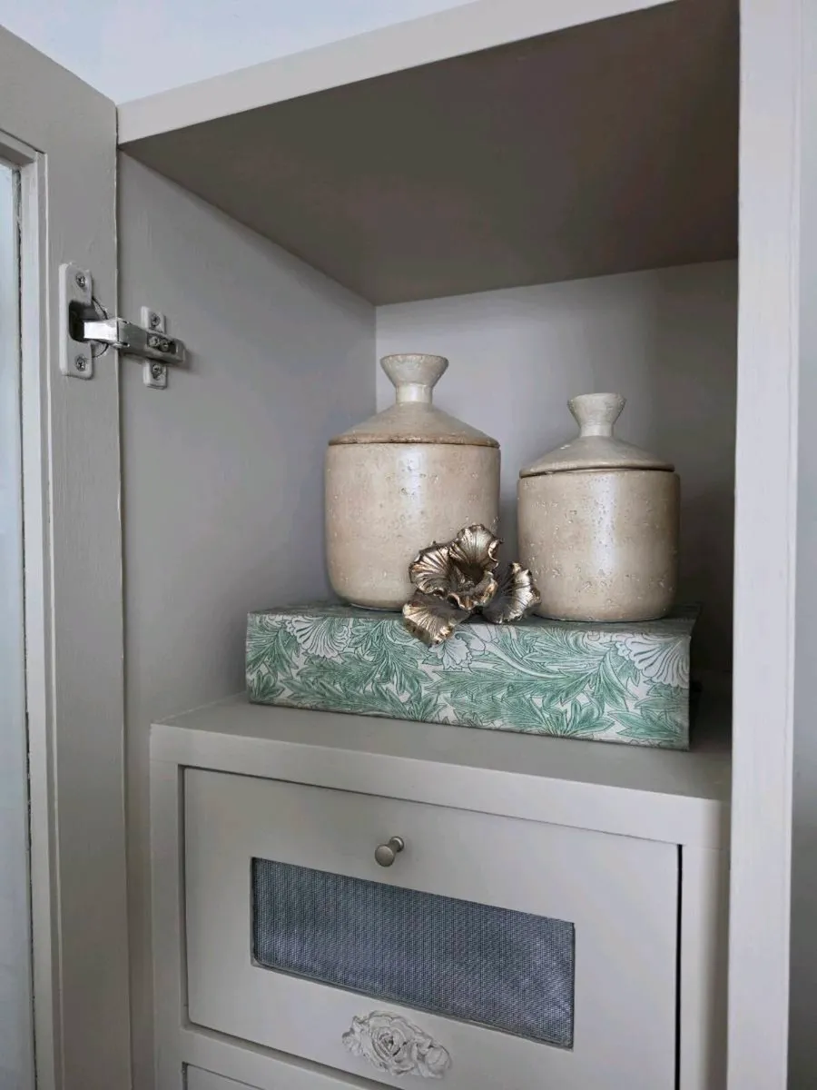 Cabinet with Glass Door - Image 4