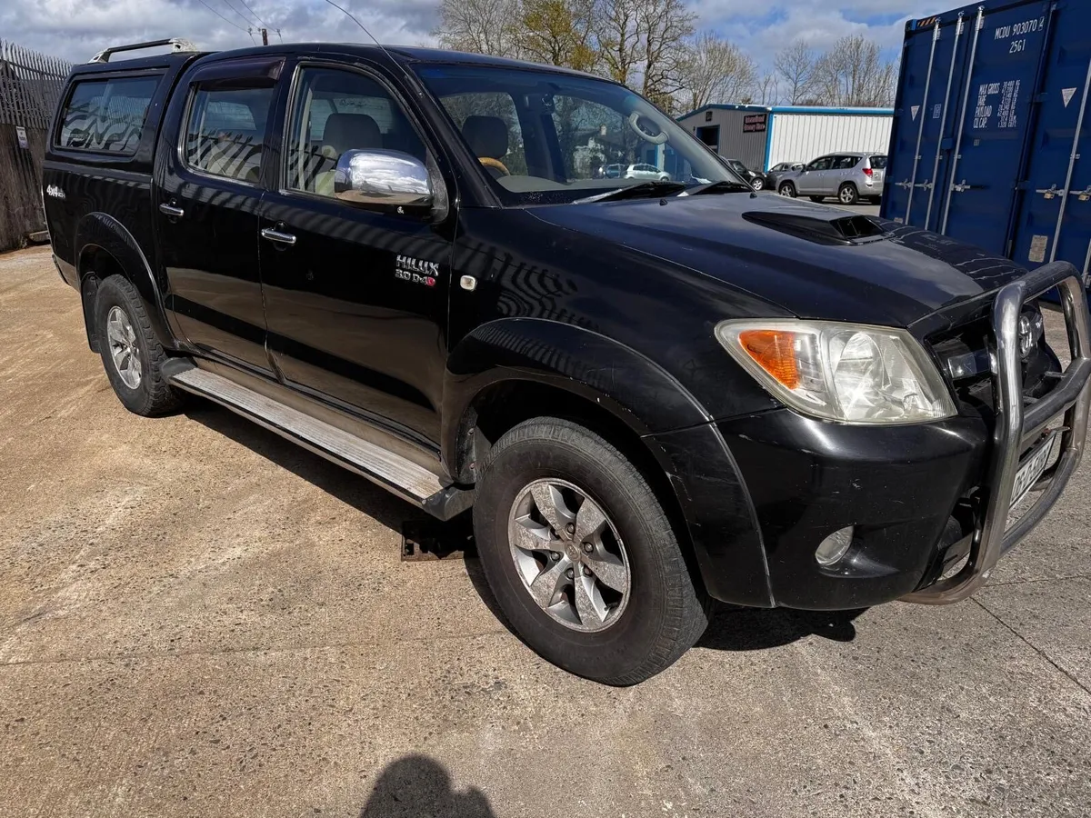 Toyota Hilux Crewcab 3.0d DOE 07/27 - Image 1