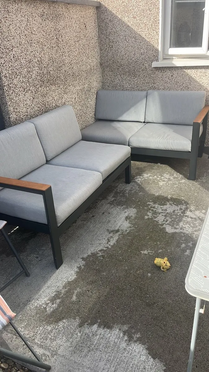 Garden furniture free to take away