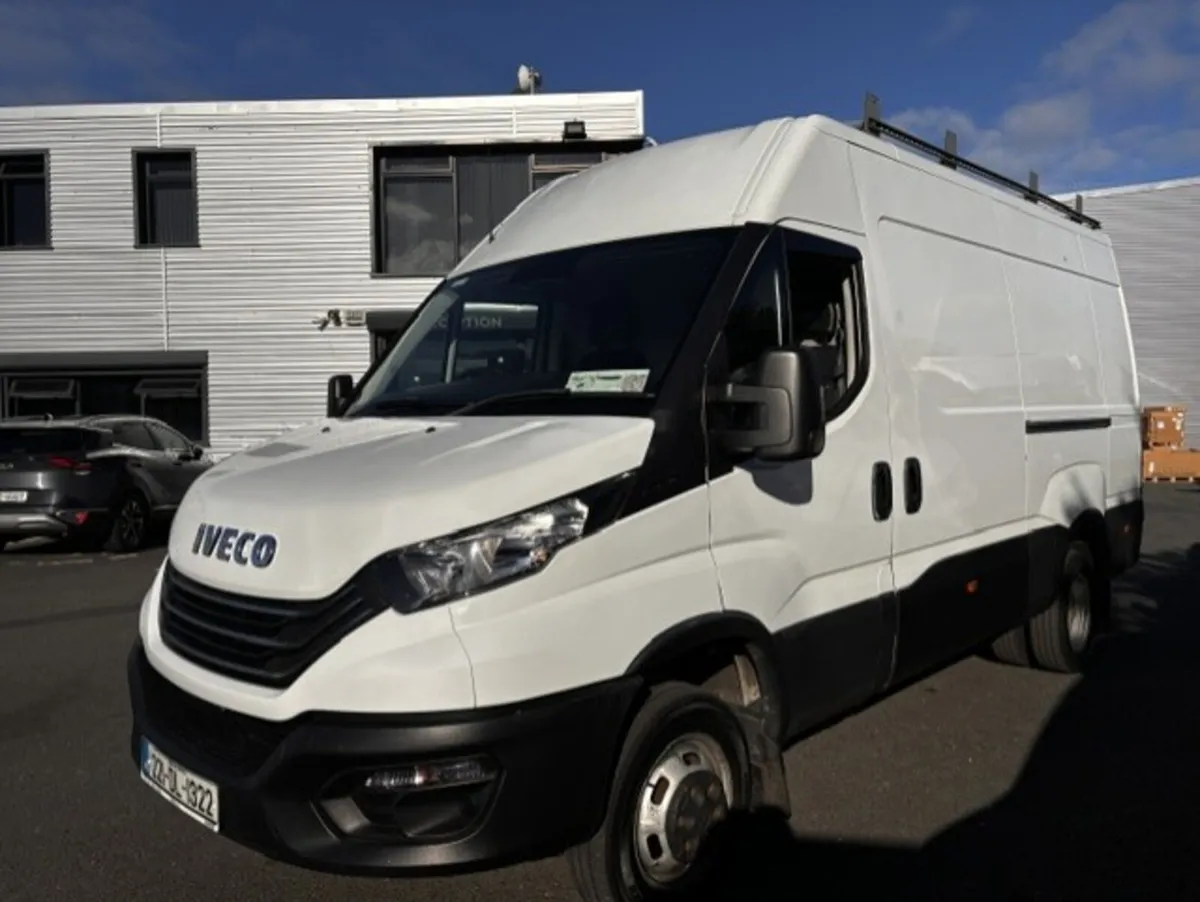 IVECO DAILY TWIN WHEEL MANUAL //// ONE OWNER //// - Image 2