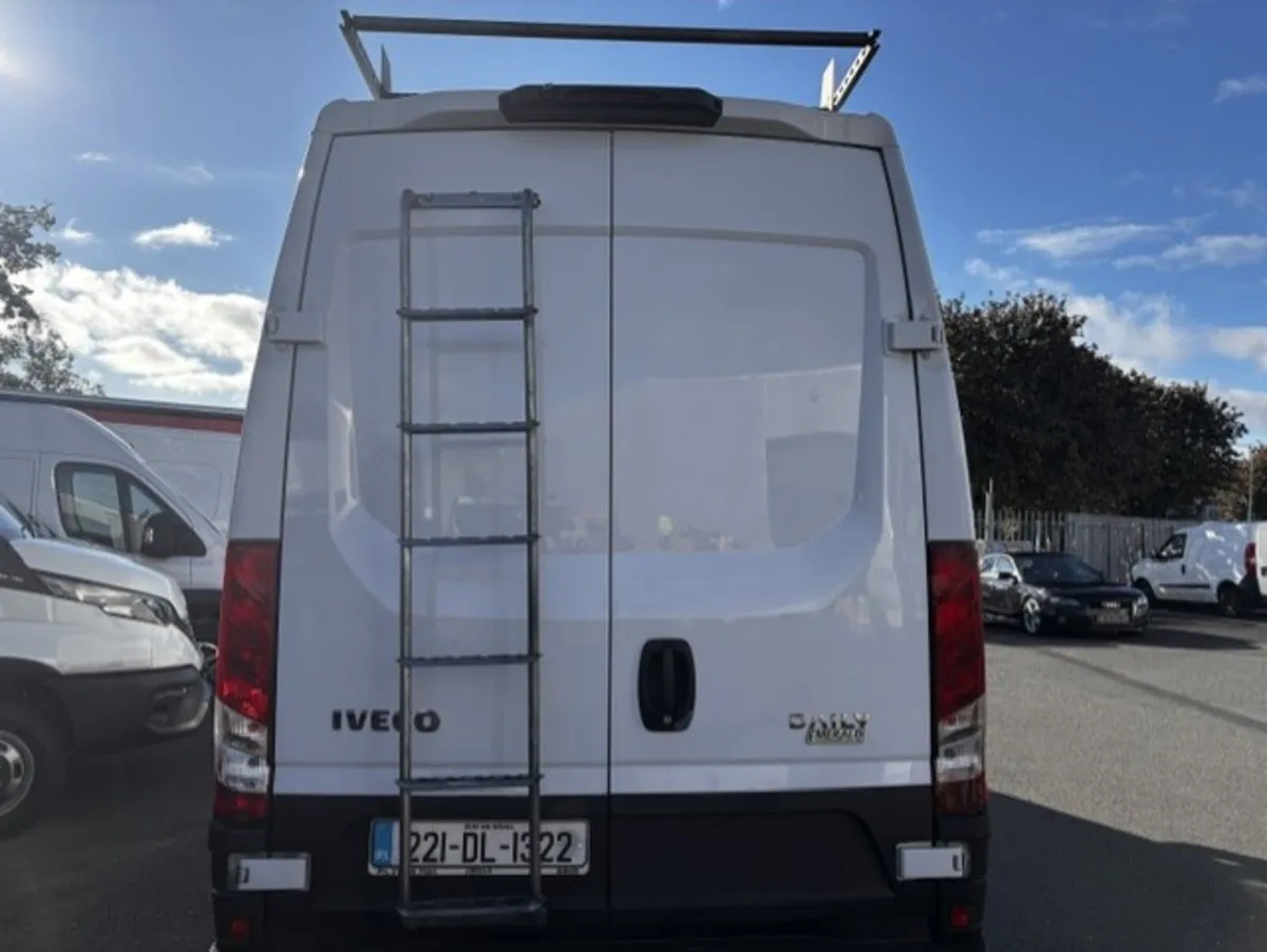 IVECO DAILY TWIN WHEEL MANUAL //// ONE OWNER //// - Image 4