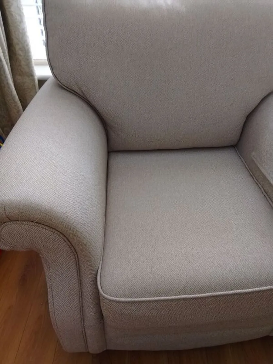 Armchair - Image 1