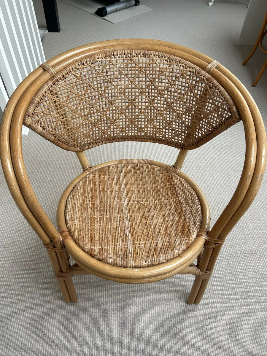 Wicker chair - Image 1