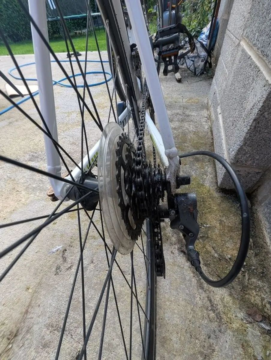 Giant Defy 4 - Image 2