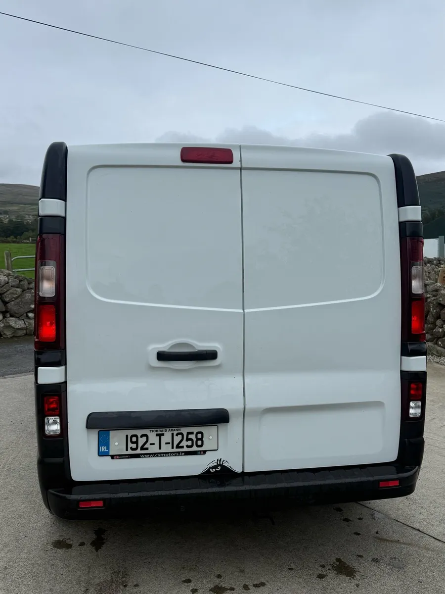 2019 Renault traffic - Image 4