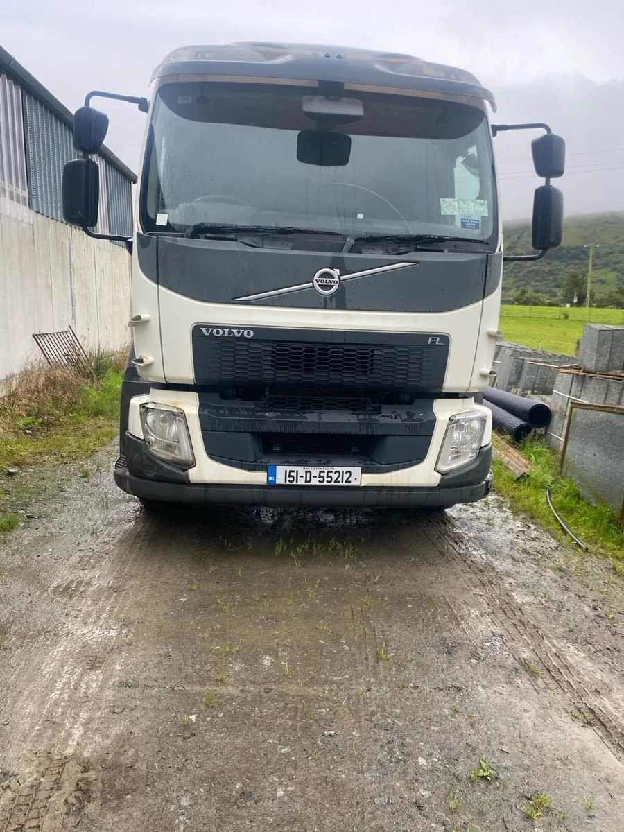 Volvo 250 fl auto - Image 2